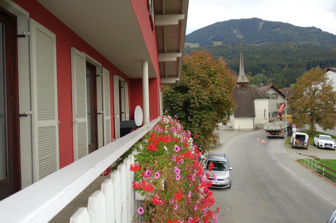 Wirtshaus Zum Stern Satteins Exterior foto